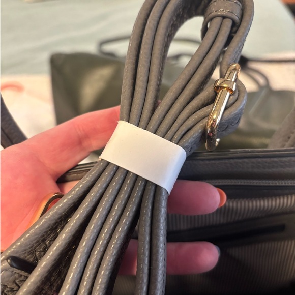 Jessie and James Gray Concealed Carry Handbag - Picture 5 of 9